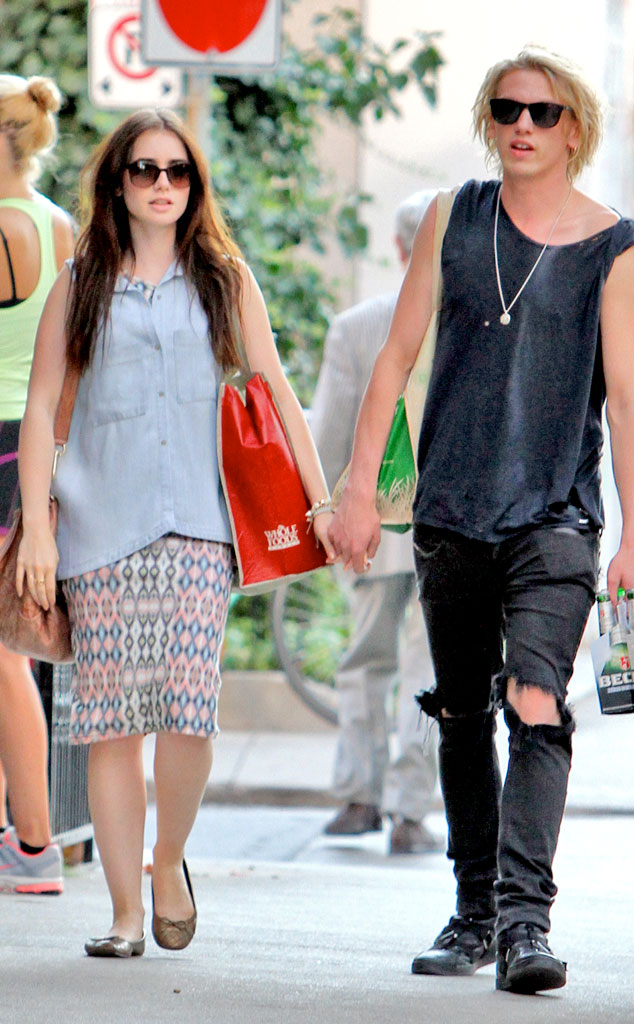 Twilight S Jamie Campbell Bower Harry Potter S Bonnie Wright Nix Engagement E Online Uk